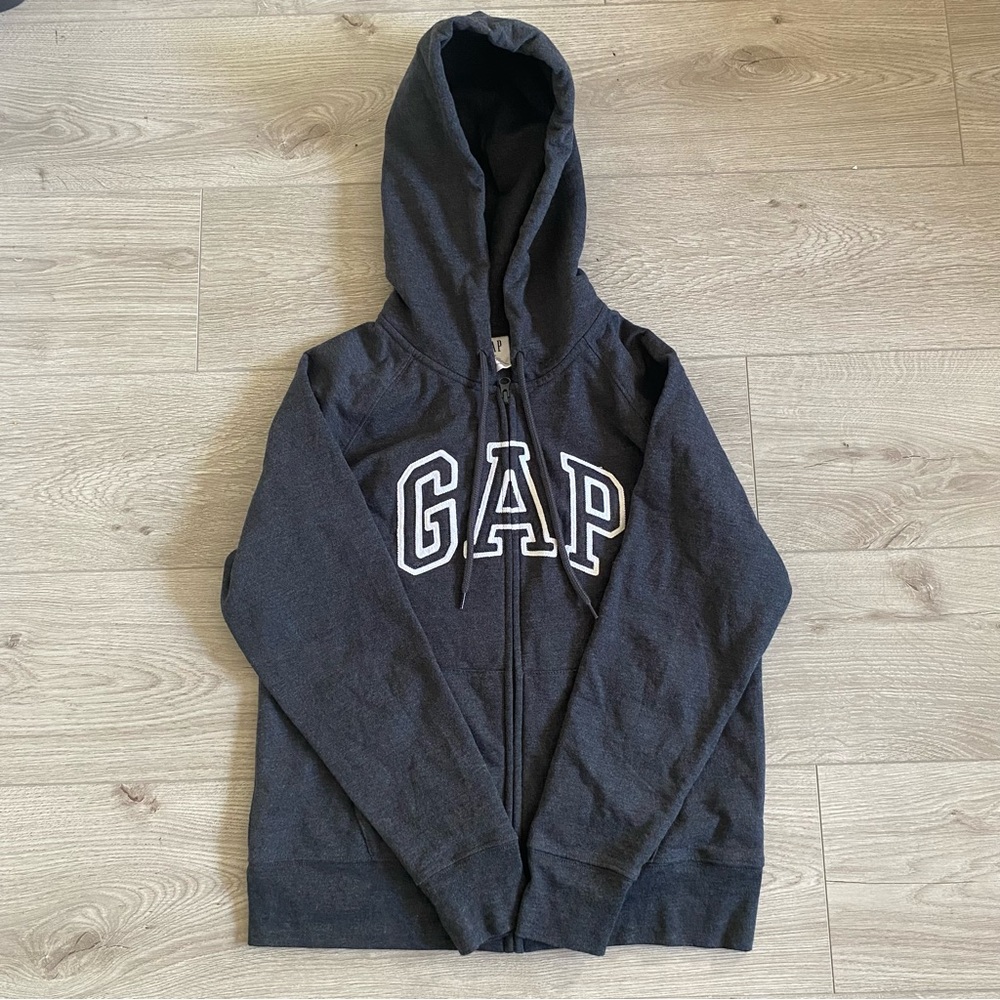 Gray and White Gap Hoodie